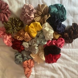 Satin Scrunchies (ALL)